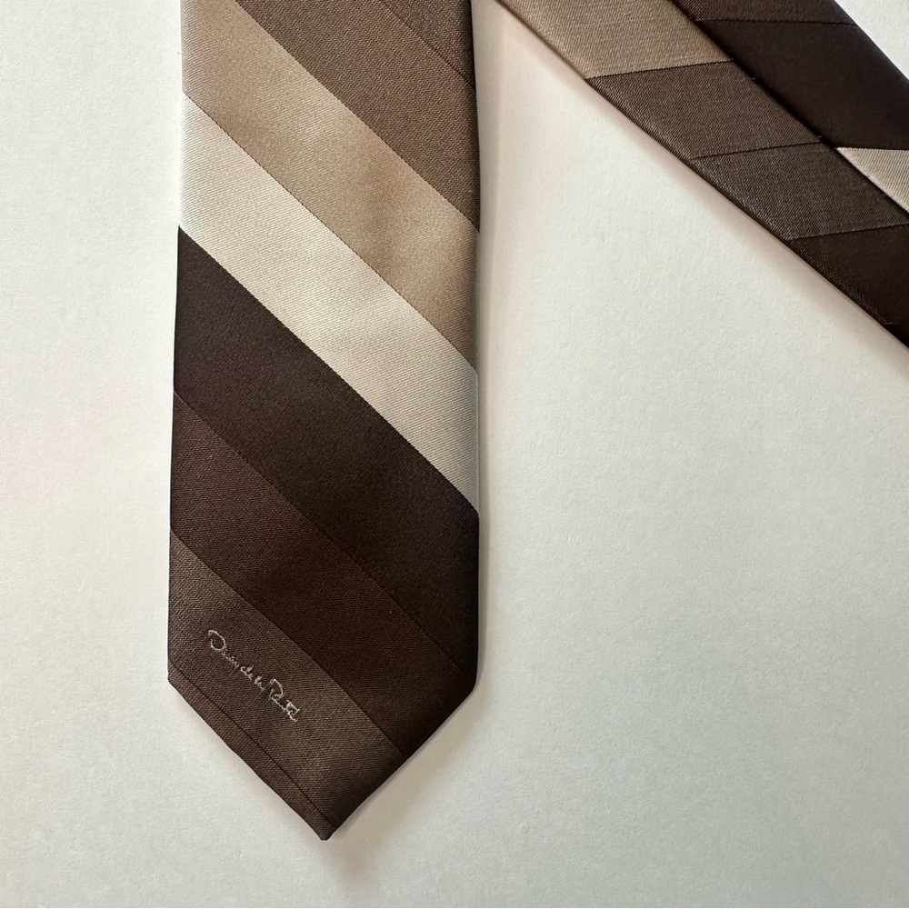 Vintage Oscar de la Renta Striped Brown-Tone Classic Tie - Picture 8 of 8